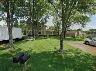 800 Williamsburg West Dr, Nashville, TN 37221