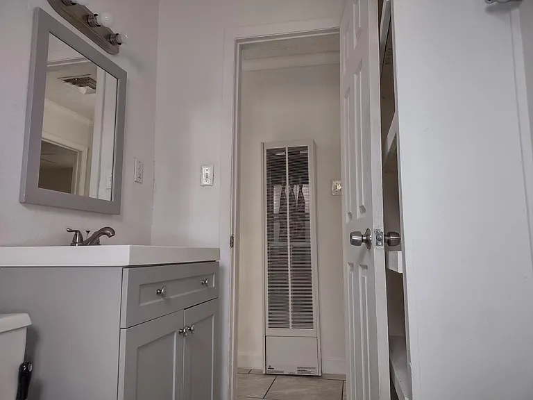 436 Rhode Island St NE #3 — Photo 6