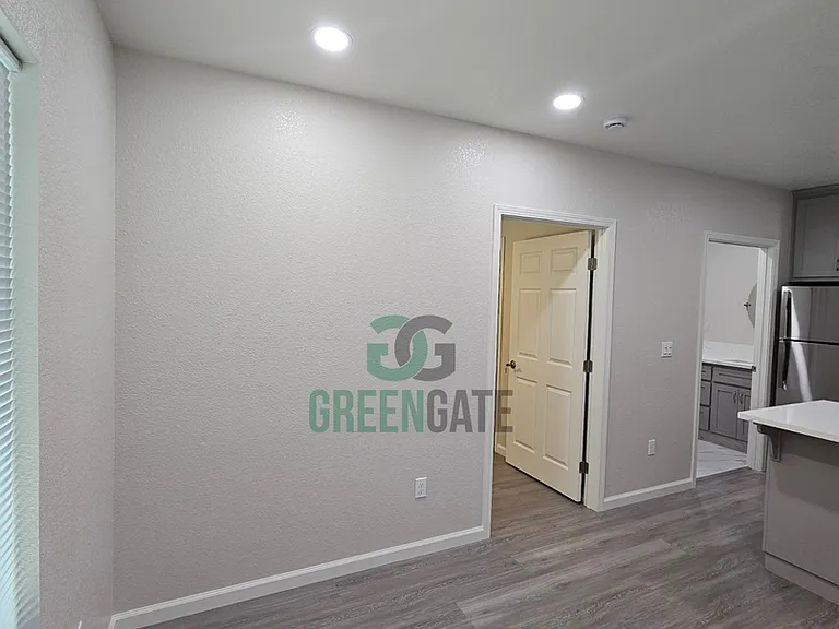 3105 E Orangeburg Ave — Photo 8