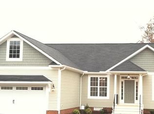 15530 Parkgate Dr, Chester, VA 23831