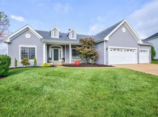 565 Crown Pointe Estates Ct, Ballwin, MO 63021