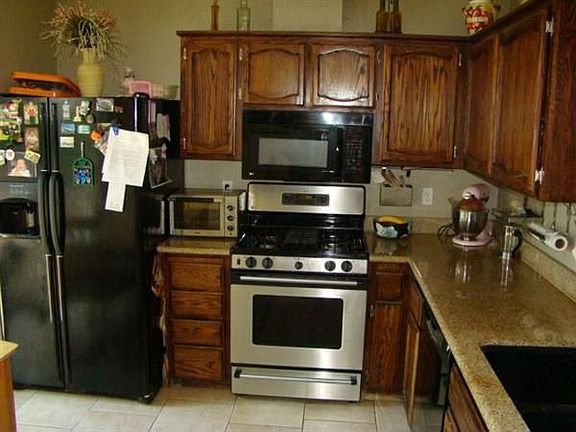 2nd image of 4150 N Country Dr