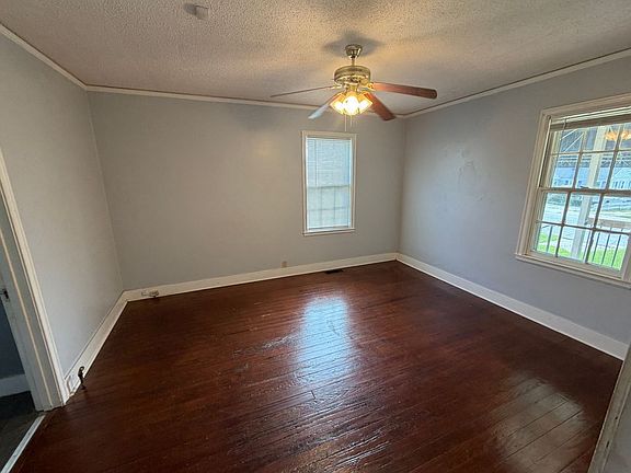 5th image of 1743 Kissingbower Rd