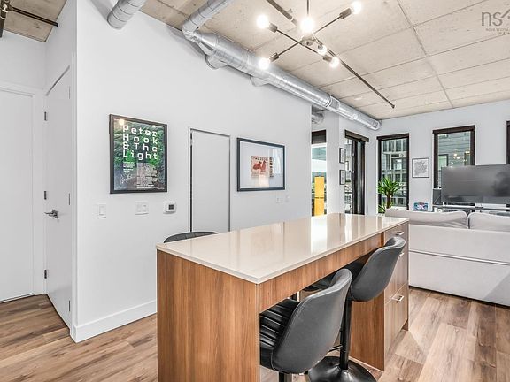 4th image of 5511 Bilby St #402