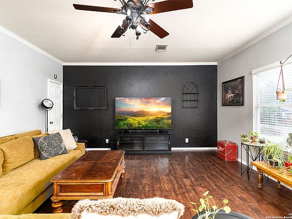 5th image of 8415 COLLINGWOOD