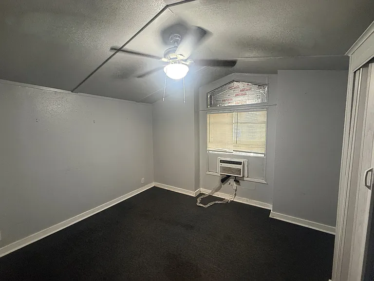 412 North St — Photo 9