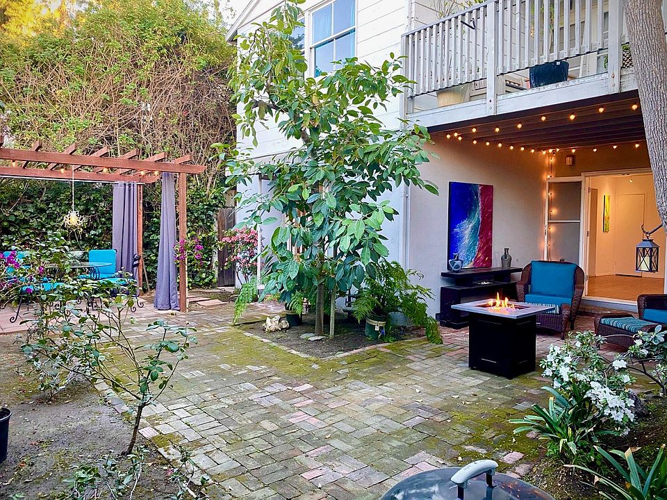 1st image of 12918 Burbank Blvd #1