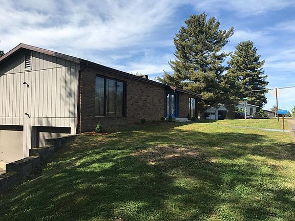 2nd image of 121 Lamar Dr