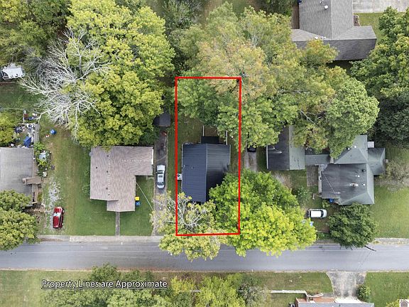 3rd image of 100 N 9th St