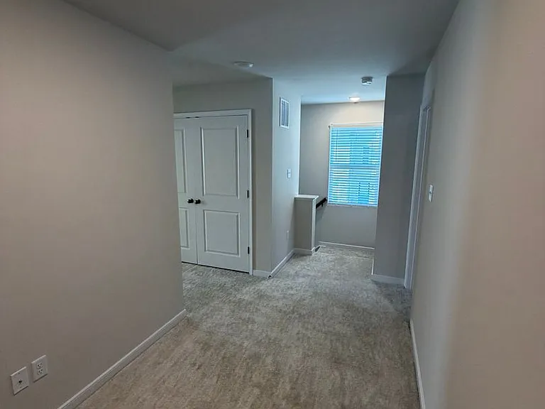 14711 Hancock Crest Way — Photo 32