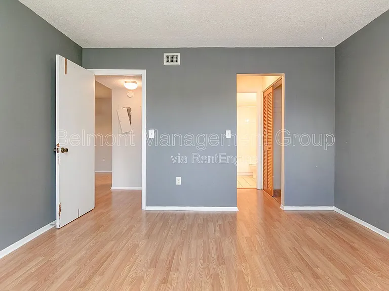 944 Lake Destiny Rd #F — Photo 8
