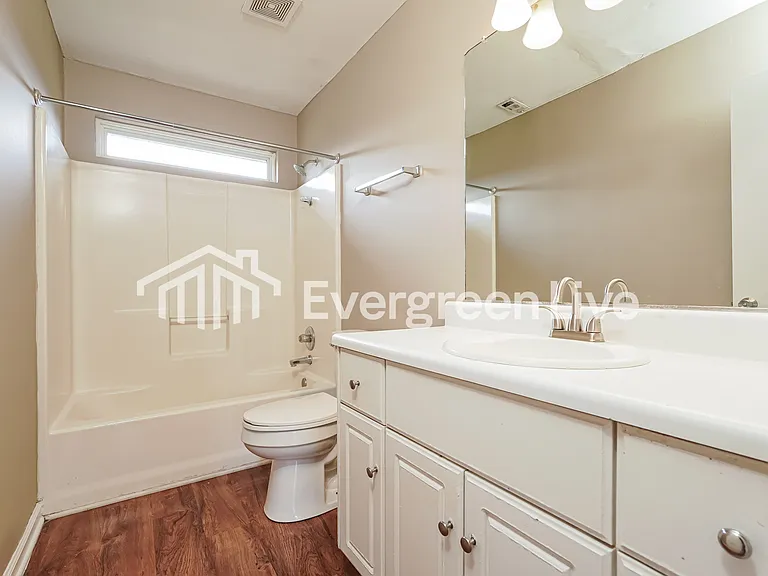 3345 Hamden St — Photo 4