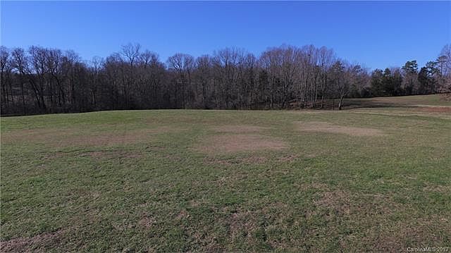 1st image of 204 Sandhills Ct #8