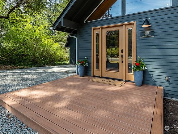 2nd image of 10618 Madrona Drive