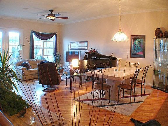 Living Room/Dining Room