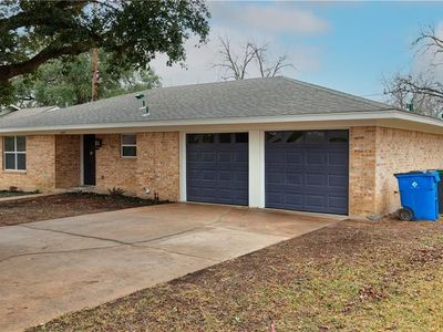 1005 George St, Taylor, TX, 76574