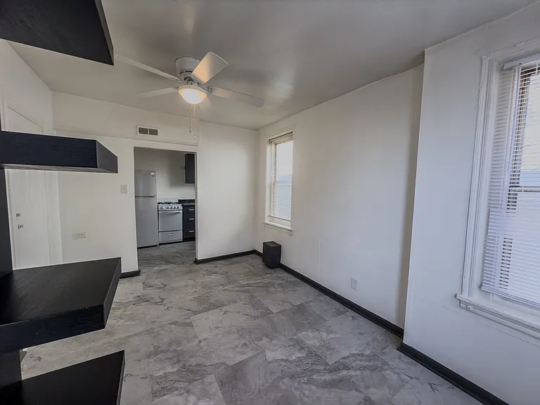 903 Belmont Ave #3 — Photo 4