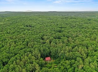 42 Glasheen Rd, Petersham, MA 01366