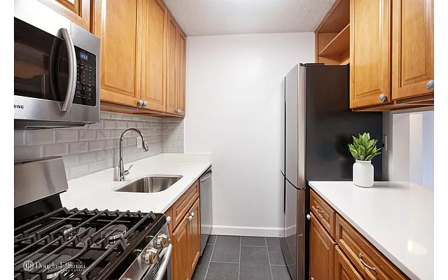 Rented by Douglas Elliman | media 11