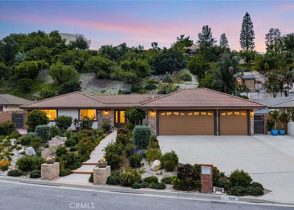 1st image of 524 S Rancho Simi Dr