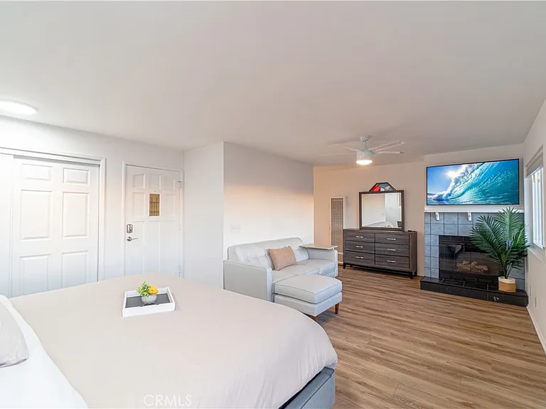 3430 Hermosa Ave — Photo 24