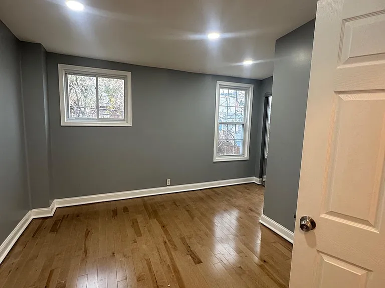3221 Lyndale Ave — Photo 6