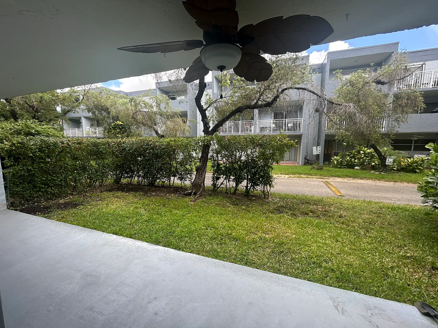 9373 Fontainebleau Blvd — Photo 4