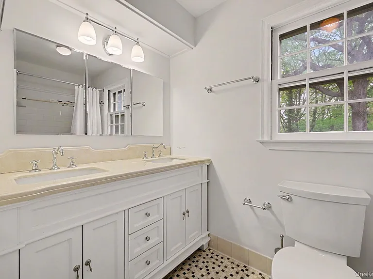 6 Hidden Green Ln — Photo 21