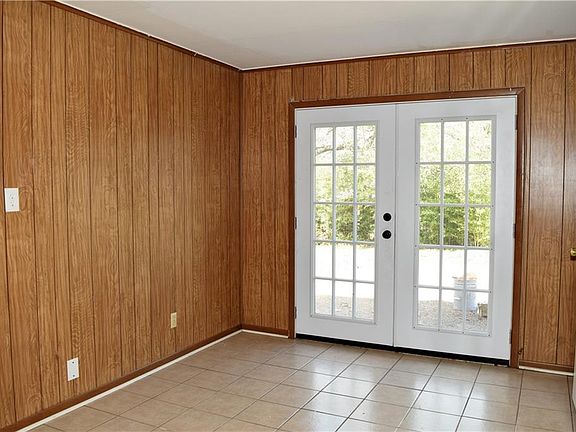 5th image of 1821 Bowie Dr