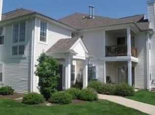 864 Honeybrook Cir, Stewartsville, NJ 08886