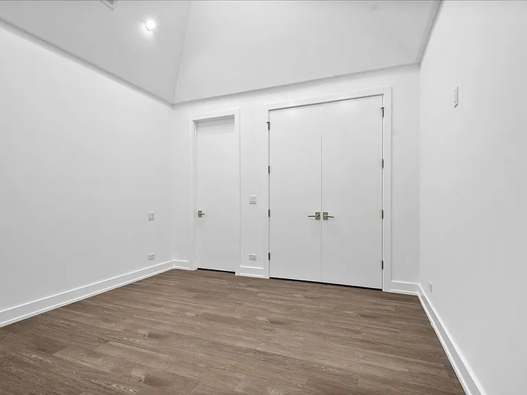 728 Lofts — Photo 46
