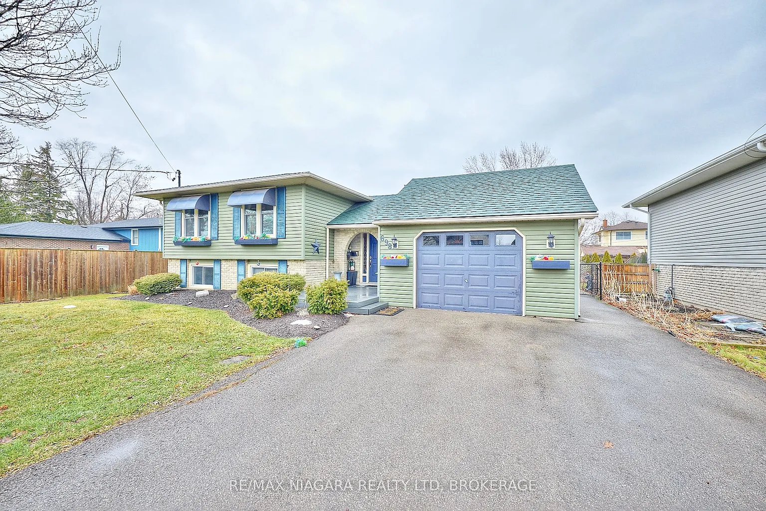 698 Buffalo Rd photo 1