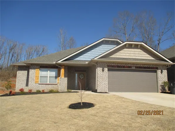 1170 Midway Hill Ln, Duncan, SC 29334