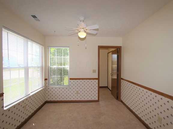 3rd image of 1036 Schauer Dr