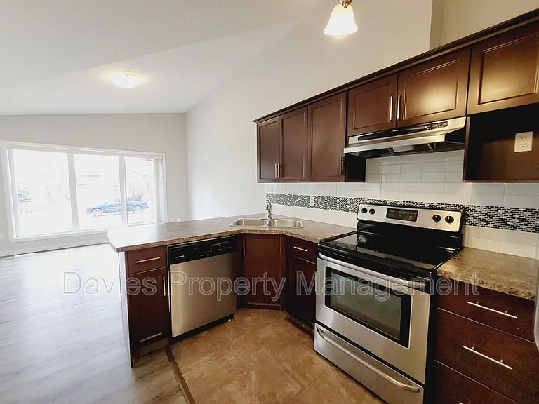12124 122nd St NW #MAIN — Photo 3