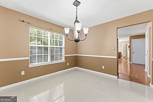 3rd image of 96 Ashtonbrook Dr