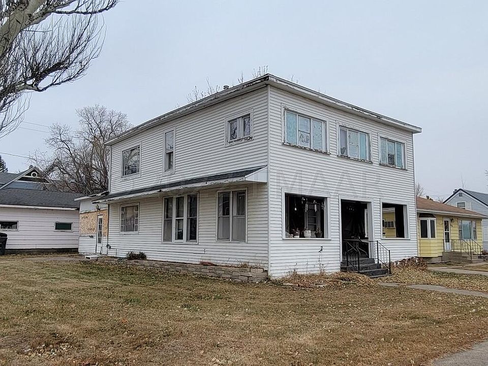 612 Elm St, Lisbon, ND 58054 Zillow