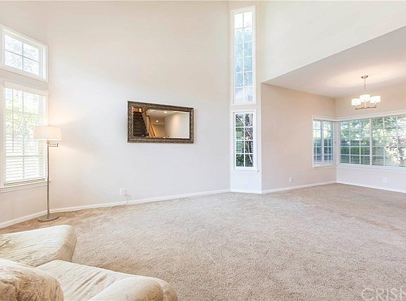 4th image of 22595 Hickory Pl