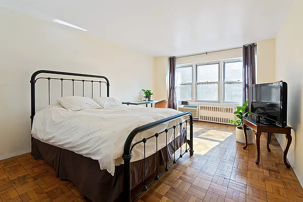 Rented by Compass | media 3