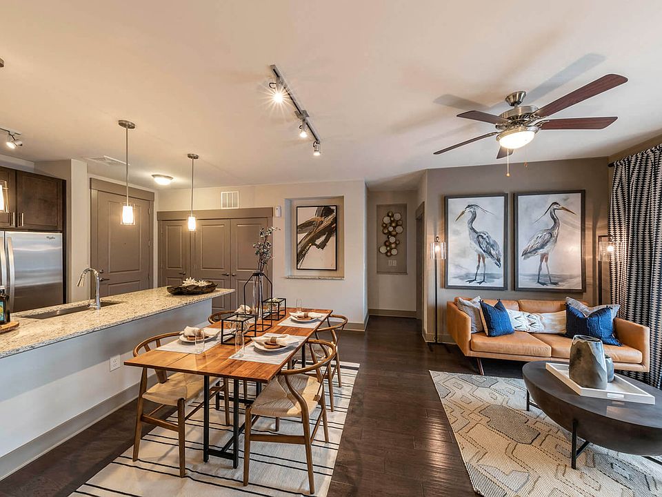 Windsor Old Fourth Ward apartment homes feature authentic hand-scraped hardwood floors