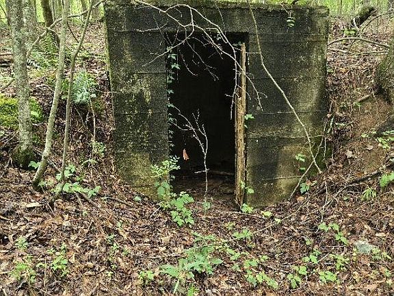 5th image of Clairmont Springs Rd