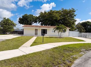 4403 NW 202nd St, Miami Gardens, FL 33055