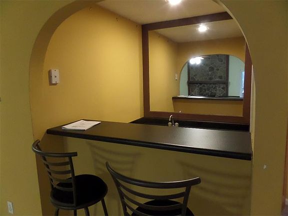 5th image of 4799 Lake Park Ct