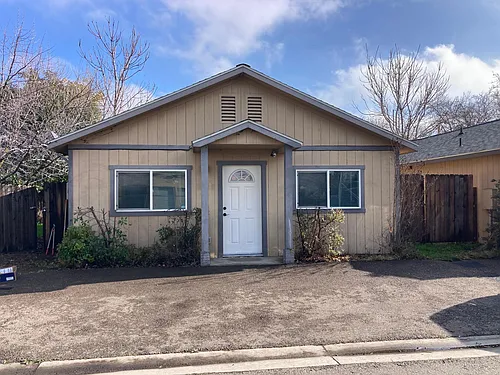 110 Bonita St Photo 1