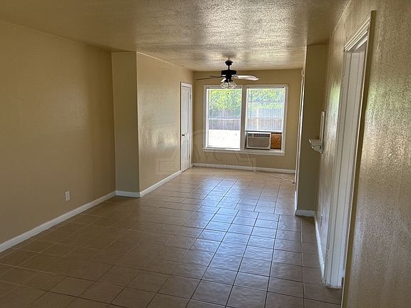 4th image of 915 Stetson Ave