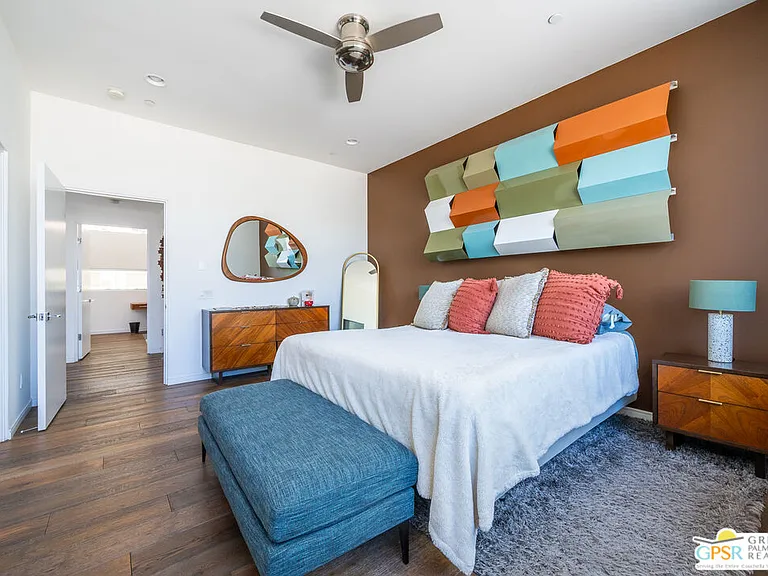 1009 Iris Ln — Photo 16