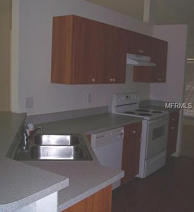 3rd image of 7000 Summit Cir