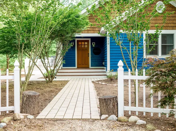 6010 Migiel Ln, Sawyer, MI 49125