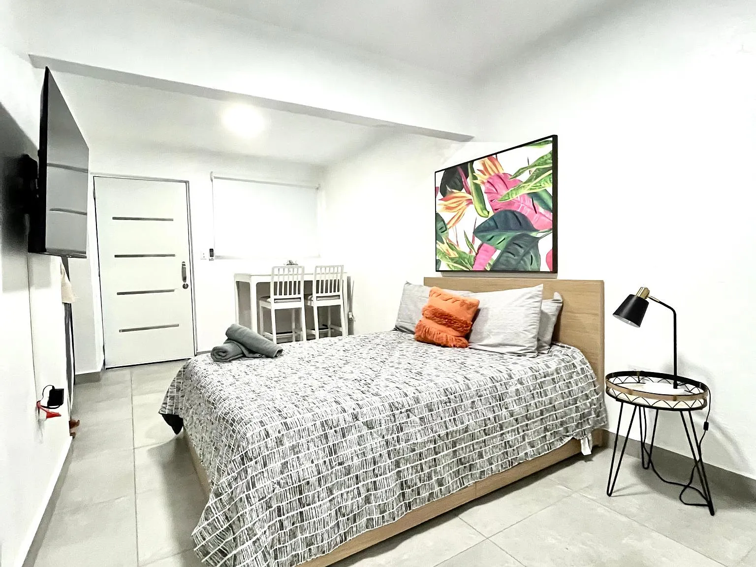 Studio, 600 sqft, $1,500 — Photo 1