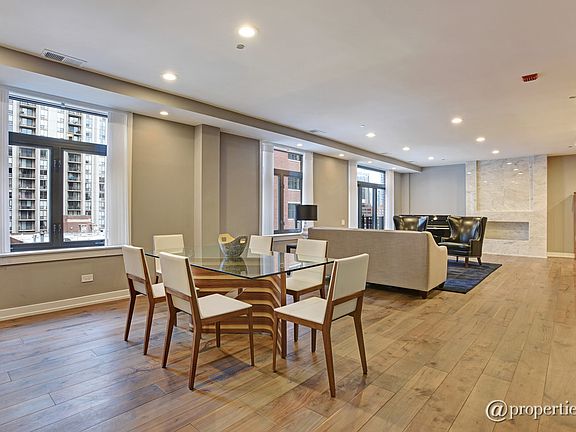 Living Room/Dining Room